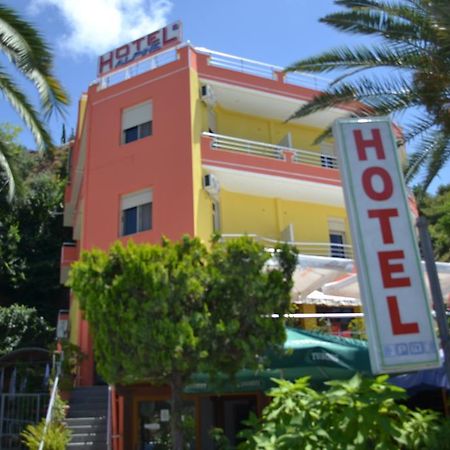 Hotel Alpine Vlorë Екстериор снимка