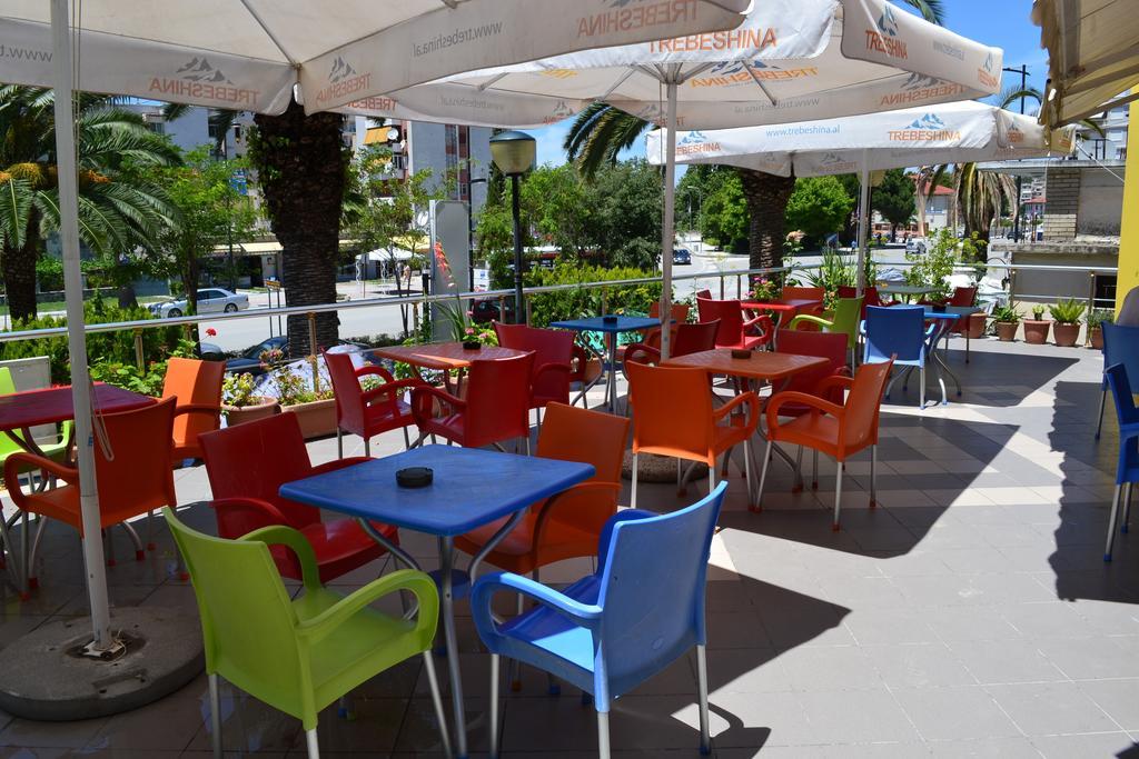 Hotel Alpine Vlorë Екстериор снимка
