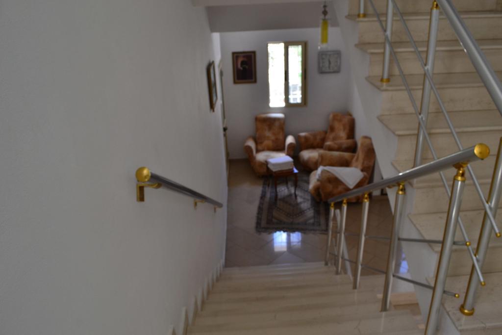 Hotel Alpine Vlorë Екстериор снимка
